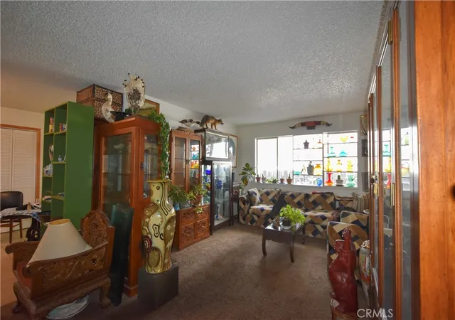 2nd image of 908 Miner St, Yreka, CA 96097 | MLS# SN26039272