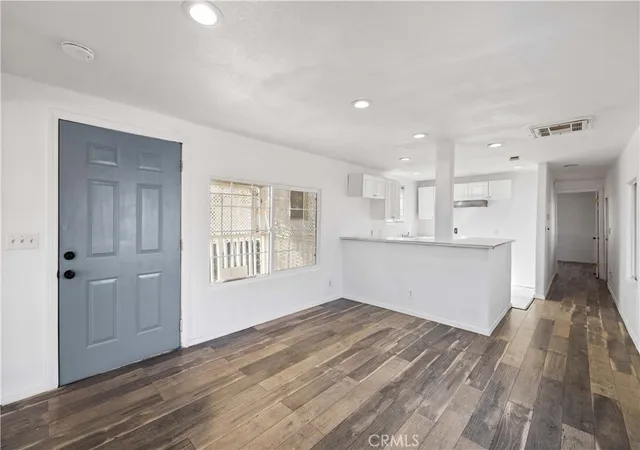5th image of 43850 20Th #265, Lancaster, CA 93535 | MLS# SR26039053
