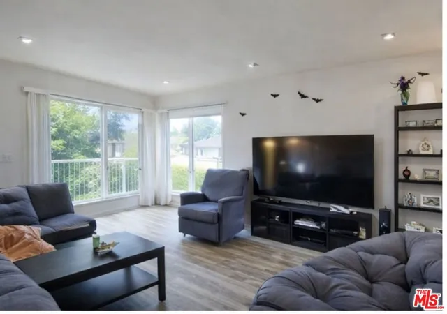 2nd image of 7000 S La Cienega Blvd #28, Inglewood, CA 90302 | MLS# 26655281