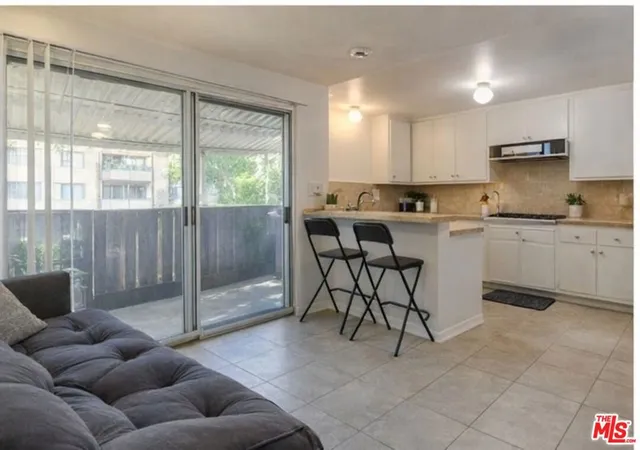 3rd image of 7000 S La Cienega Blvd, Inglewood, CA 90302