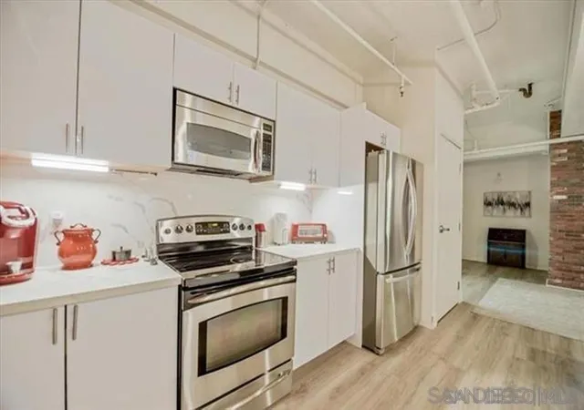 Photo 2 of Condo for sale at 950 6th Avenue #211, San Diego, CA 92101 | MLS# 260004221SD | Listing updated on 2026-10-08