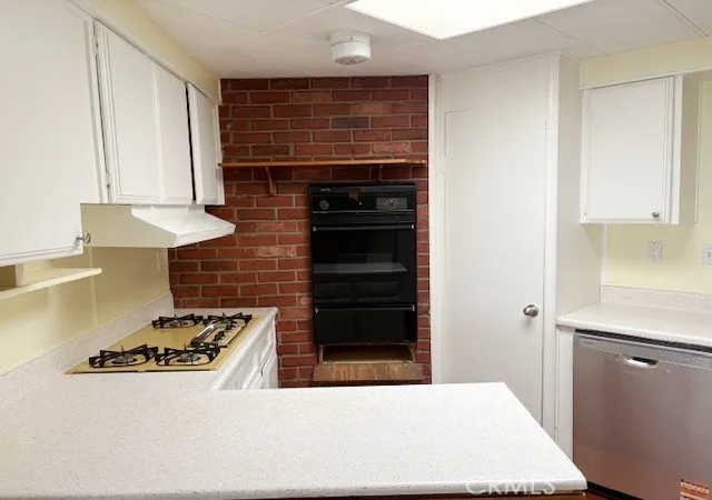 3rd image of 14851 Jeffrey Rd #326, Irvine, CA 92618 | MLS# OC26038898