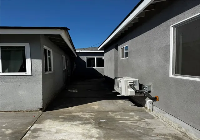 4th image of 4721 W Oakfield, Santa Ana, CA 92703 | MLS# OC25264247