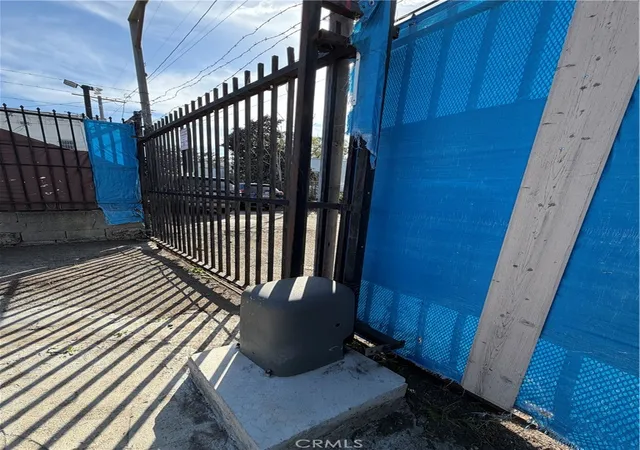 16th image of 7815 S Western, Los Angeles, CA 90047 | MLS# SR26039308