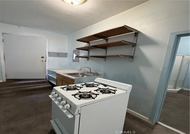 3rd image of 7815 S Western, Los Angeles, CA 90047 | MLS# SR26039308