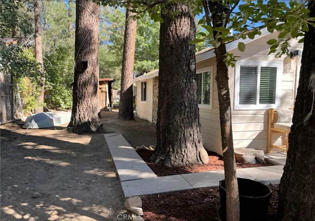 2nd image of 40172 Highland Rd, Big Bear Lake, CA 92315 | MLS# IV26038472