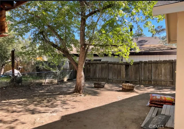 3rd image of 40172 Highland Rd, Big Bear Lake, CA 92315 | MLS# IV26038472