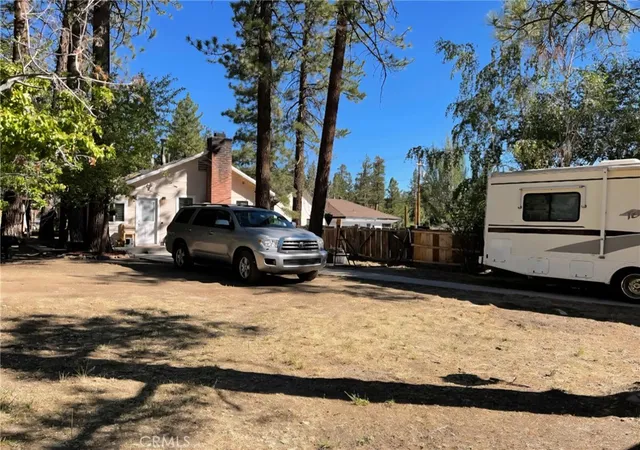 4th image of 40172 Highland Rd, Big Bear Lake, CA 92315 | MLS# IV26038472