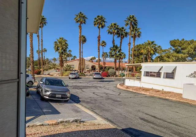 Photo 3 of Manufactured home for sale at 70200 Dillon Rd #35, Desert Hot Springs, CA 92241 | MLS# 219143647DA | Listing updated on 2026-05-26