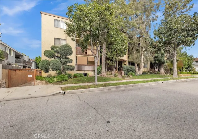 1st image of 445 Ivy #204, Glendale, CA 91204 | MLS# GD26035578