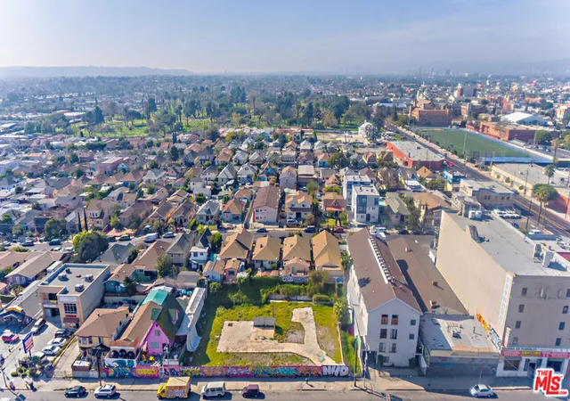 3rd image of 1637 S Vermont Ave, Los Angeles, CA 90006 | MLS# 26655419