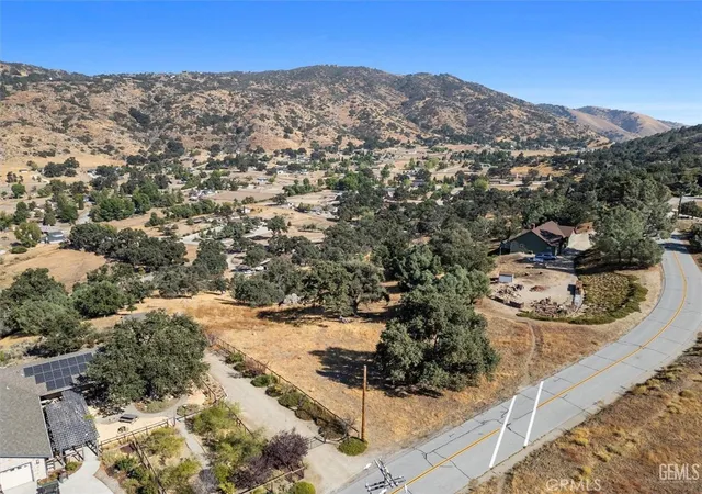 Photo 3 of Land for sale at 26981 Oakflat, Tehachapi, CA 93561 | MLS# PI26039652 | Listing updated on 2026-02-23