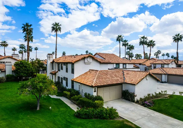 Listing Photo 4 - Condo for sale in building located at 54964 Firestone, La Quinta, CA 92253
