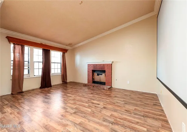 3rd image of 43319 27Th W, Lancaster, CA 93536 | MLS# SR26039891
