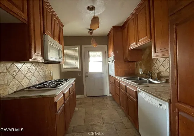 3rd image of 309 E Avenue J13, Lancaster, CA 93535 | MLS# SR26039954