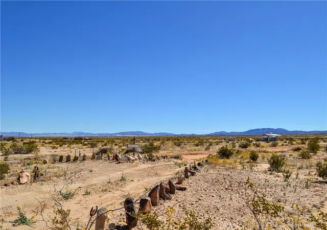 2nd image of 4040 Peter Rabbit, Twentynine Palms, CA 92277 | MLS# JT26039446