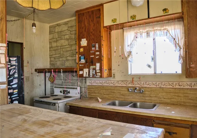4th image of 4040 Peter Rabbit, Twentynine Palms, CA 92277 | MLS# JT26039446