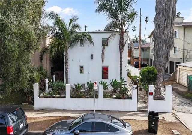 Photo 1 of Multi family home for sale at 616 Sunset, Venice, CA 90291 | MLS# SB26039701 | Listing updated on 2026-07-13