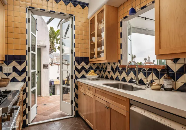 Photo 3 of House for sale at 12 W Gutierrez St, Santa Barbara, CA 93101 | MLS# V1-34829 | Listing updated on 2026-09-30