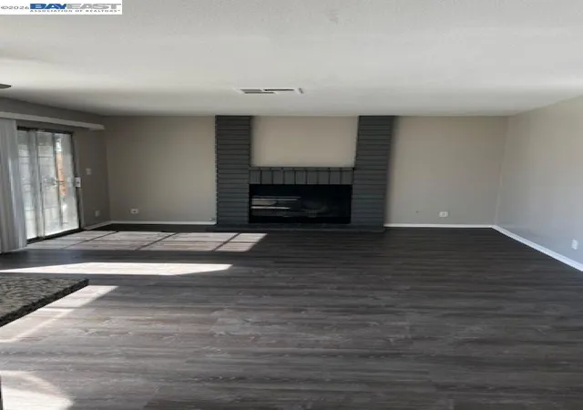 Photo 4 of Sale Pending at 2310 Lightcap St, Lancaster, CA 93535 | MLS# 41124892 | Listing updated on 2026-05-03