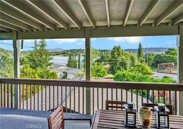Photo 4 of Single family home for sale at 18528 N Shore Dr, Hidden Valley Lake, CA 95467 | MLS# LC26040465 | Listing updated on 2026-09-04
