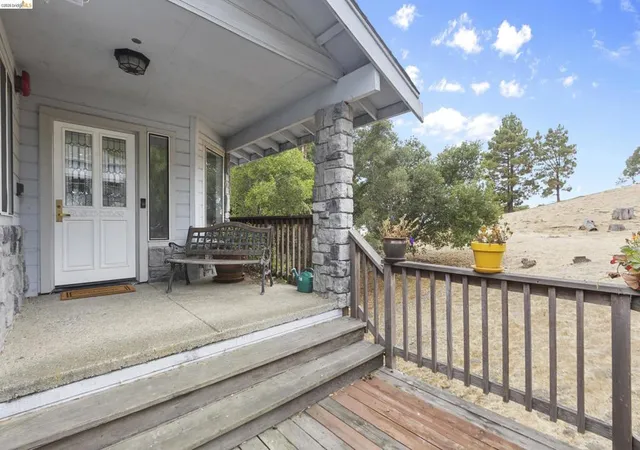 Photo 3 of Mansion for sale at 2745 Butters Dr, Oakland, CA 94602 | MLS# 41124962 | Listing updated on 2026-09-18