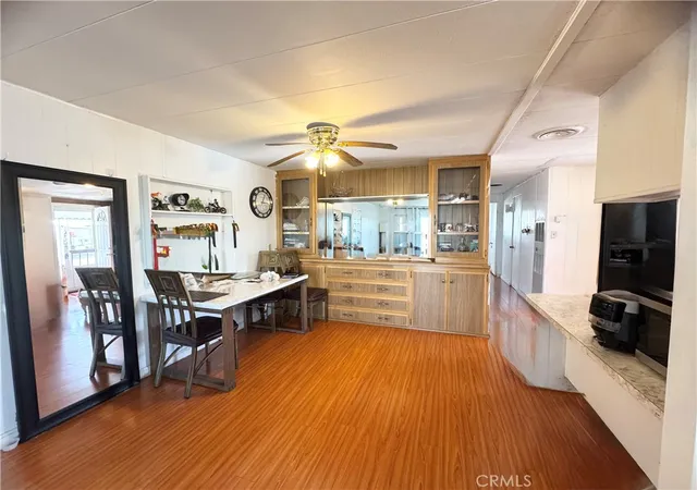 3rd image of 14411 Palmdale Rd #1, Victorville, CA 92392 | MLS# HD26040223