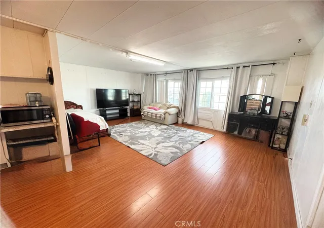 4th image of 14411 Palmdale Rd #1, Victorville, CA 92392 | MLS# HD26040223