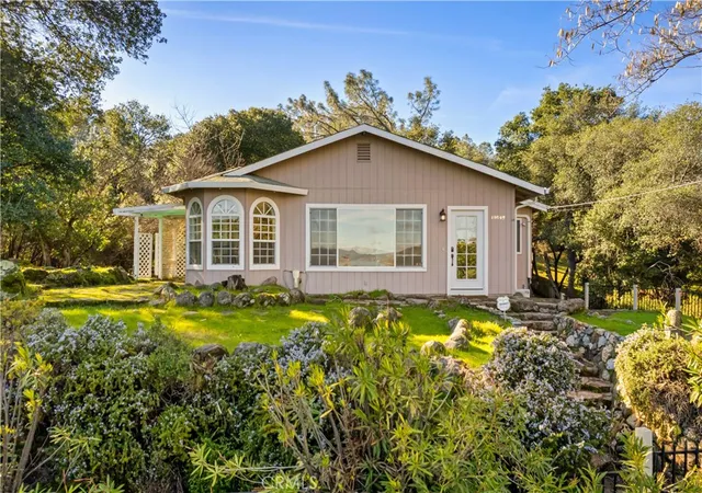 Homes for sale in Kelseyville, CA | 10849 Northslope Dr, Kelseyville, CA 95451 | MLS# LC26040780