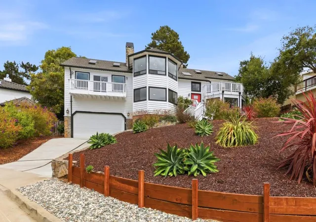 Photo 3 of Sale Pending at 607 Saint Andrews Dr, Aptos, CA 95003 | MLS# ML82036054 | Listing updated on 2026-10-12