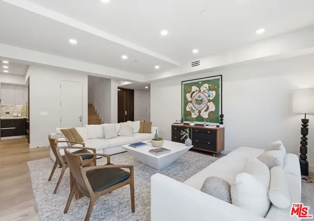 Photo 2 of Condo for sale at 505 S Barrington Ave #104, Los Angeles, CA 90049 | MLS# 26655713 | Listing updated on 2026-09-25