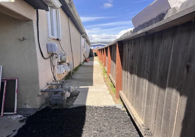4th image of 6230 6230 Hayes St, Oakland, CA 94621 | MLS# 41124987