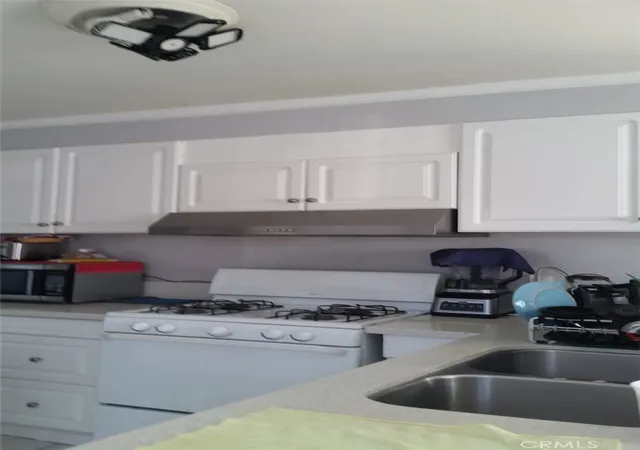 Photo 2 of Sale Pending at 22438 Claretta, Hawaiian Gardens, CA 90716 | MLS# PW26041137 | Listing updated on 2026-09-22