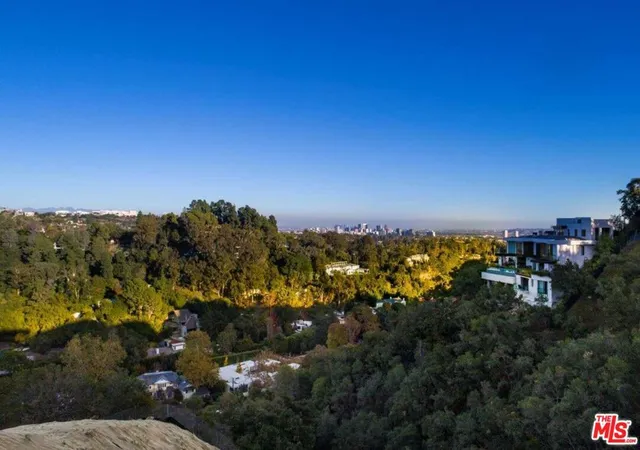 4th image of 1862 Mango Wy, Los Angeles, CA 90049 | MLS# 26656349