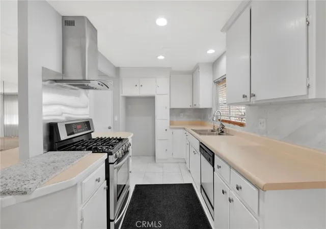 Photo 3 of Sale Pending at 43770 Mayberry, Hemet, CA 92544 | MLS# HD26041272 | Listing updated on 2026-09-25