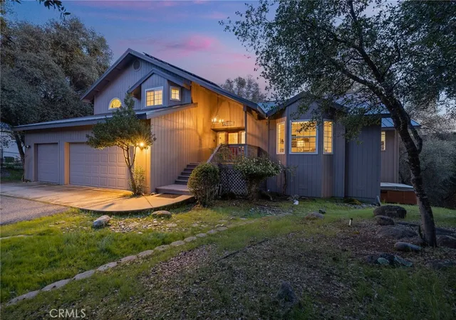 Photo 1 of Single family home for sale at 39301 Moonray Ln, Oakhurst, CA 93644 | MLS# MP26041314 | Listing updated on 2026-09-18