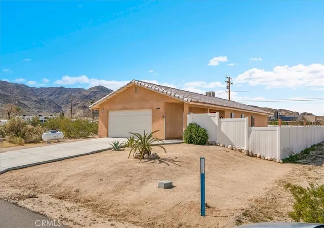 1st image of 6752 Manzanita Ave, Twentynine Palms, CA 92277 | MLS# JT26036961