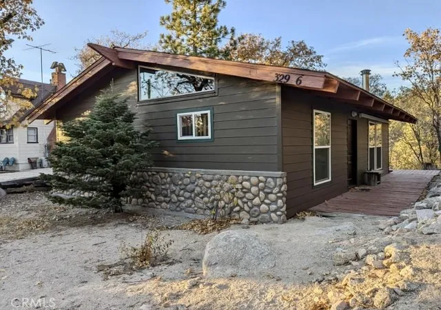 4th image of 32996 Maple, Green Valley Lake, CA 92341 | MLS# WS26041536
