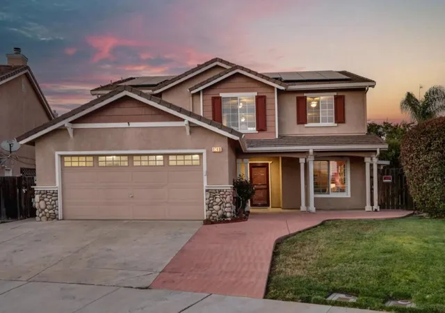 1st image of 1740 Brentwood Ct, Hollister, CA 95023 | MLS# ML82035932