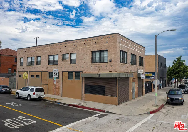 Listing Photo 5 - Condo for sale in building located at 8629 S Vermont Ave, Los Angeles, CA 90044
