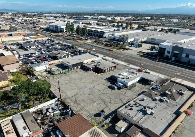 14th image of 1528 1538 W Holt, Ontario, CA 91762 | MLS# IV26041657