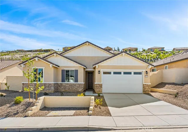 Photo 1 of Sale Pending at 4057 Hudson Ln, Lake Elsinore, CA 92530 | MLS# IV26041715 | Listing updated on 2026-09-28