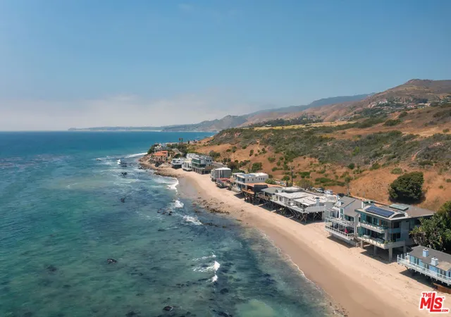 Homes for sale in Malibu, CA | 24216 Malibu Rd, Malibu, CA 90265 | MLS# 26656511