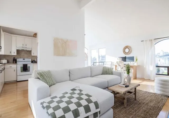 Photo 3 of Single family home for sale at 1572 Seascape Blvd, Aptos, CA 95003 | MLS# ML82036240 | Listing updated on 2026-09-09