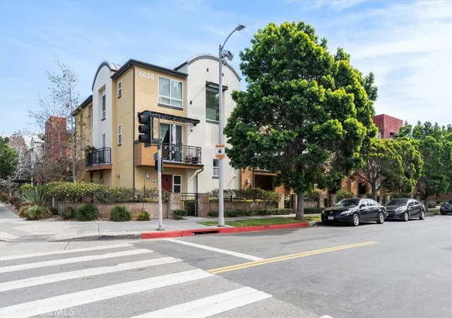 1st image of 8620 Belford #106, Los Angeles, CA 90045 | MLS# SR26041947