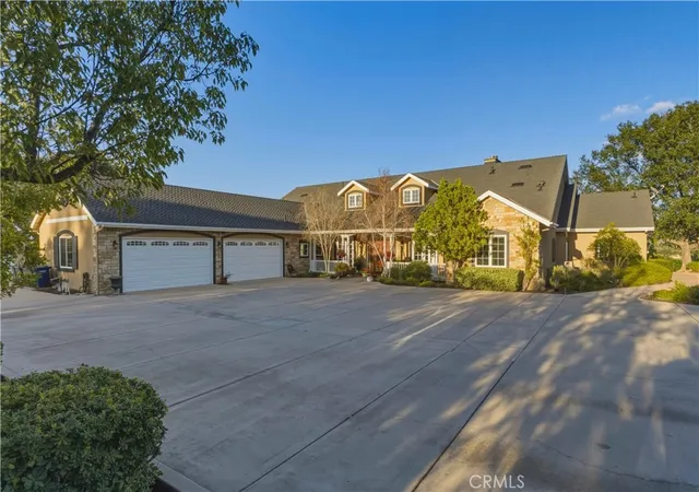 Photo 3 of Sale Pending at 14179 Woods Valley, Valley Center, CA 92082 | MLS# ND26041357 | Listing updated on 2026-09-08