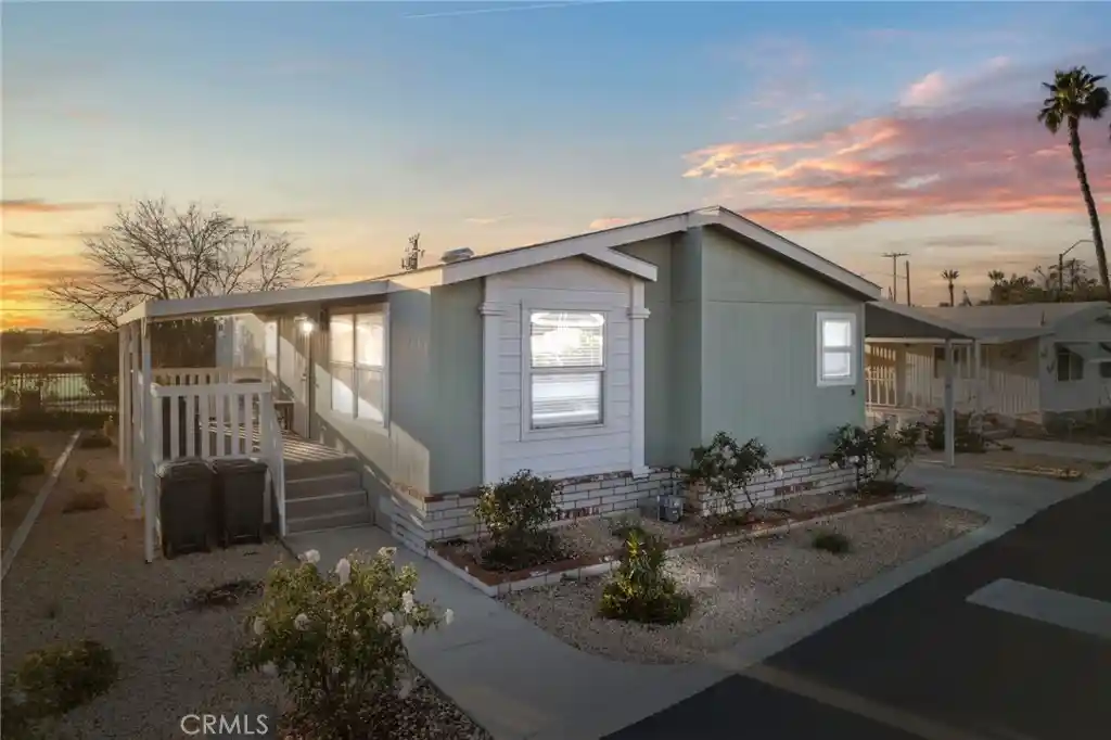 Photo 1 of Manufactured home for sale at 1536 S State St #36, Hemet, CA 92543 | MLS# SW26041373 | Listing updated on 2026-10-08