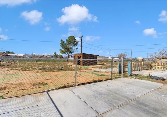 25th image of 10616 Jamul, Apple Valley, CA 92308 | MLS# HD26042022