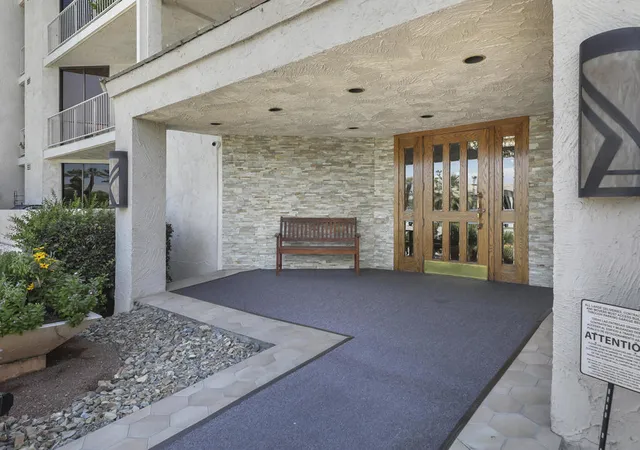 4th image of 910 Island Dr #406, Rancho Mirage, CA 92270 | MLS# 219143800DA