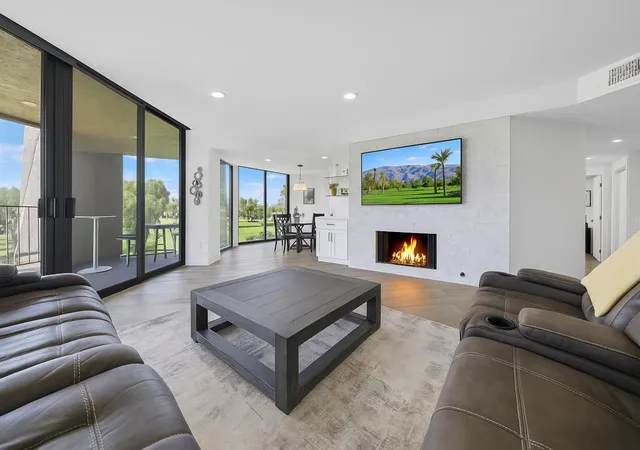 5th image of 910 Island Dr #406, Rancho Mirage, CA 92270 | MLS# 219143800DA